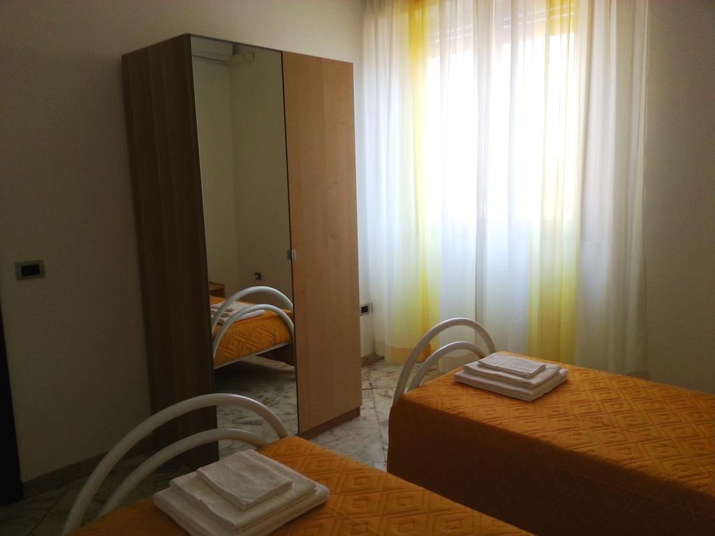 La Via Del Mare - Acireale Centro Storico Apartment Bilik gambar