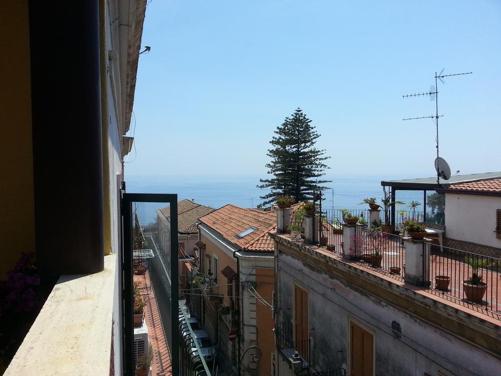 La Via Del Mare - Acireale Centro Storico Apartment Bilik gambar