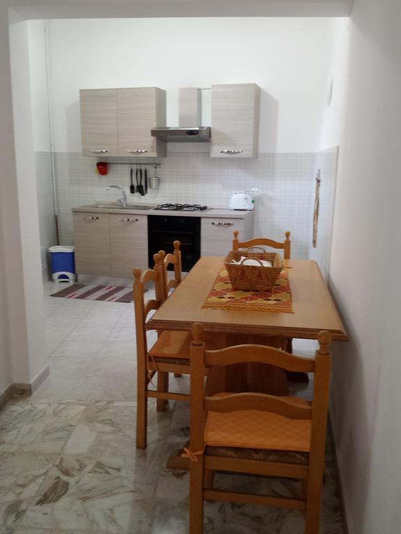 La Via Del Mare - Acireale Centro Storico Apartment Luaran gambar