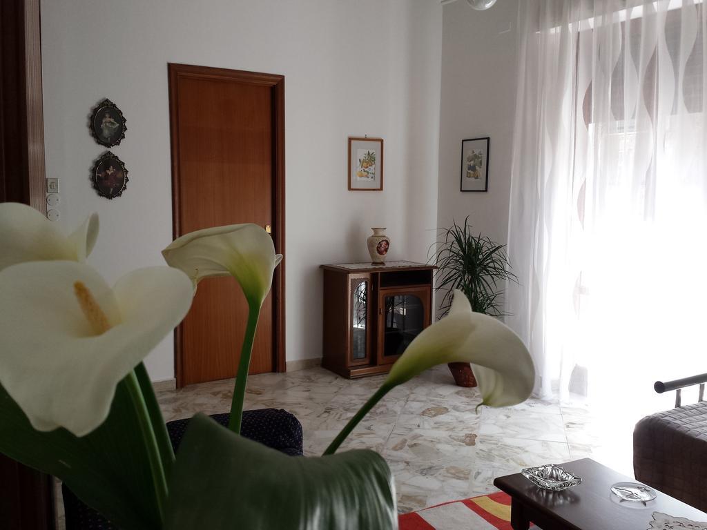 La Via Del Mare - Acireale Centro Storico Apartment Luaran gambar